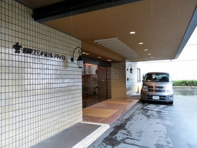 エントランス車寄せ