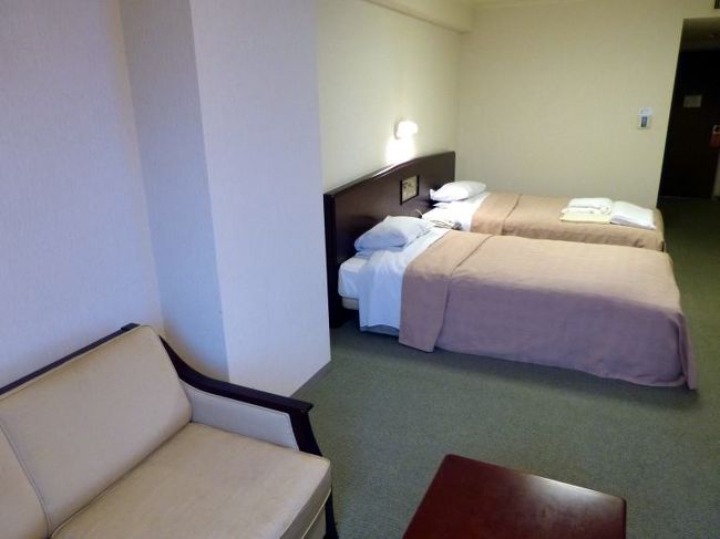 窓側からのお部屋①