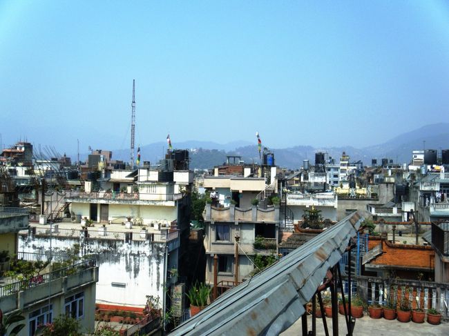 ＧＨの屋上からの風景<br /><br />屋上があると知ったのは、だいぶたった後だった。<br /><br />タバコをやめると、喫煙所探さなくて済むので、気にしていなかった。