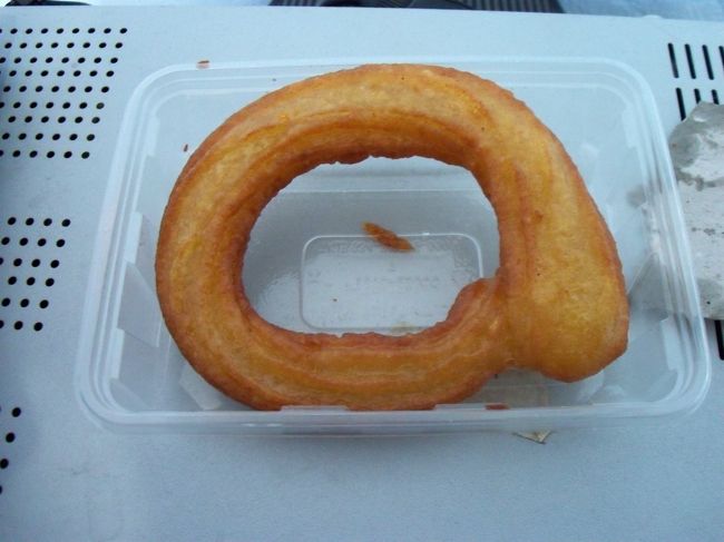 　シロップに漬けた様な甘いパン、２ケで１ＴＲ。<br /><br /><br />