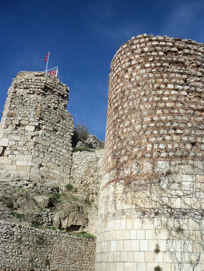 　街の中央に城壁があります。<br /><br /><br />