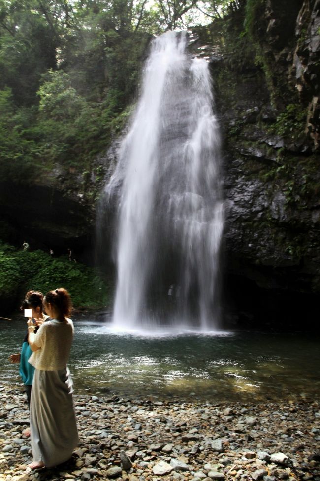 Amazon.co.jp: 絶版◇◇写真集 島根の滝◇◇島根県の名瀑 玉峰山
