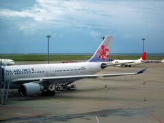 今回はチャイナエアラインで、まず台北へ。