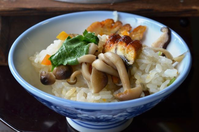 一杯目は、うなぎときのこをいただきます。