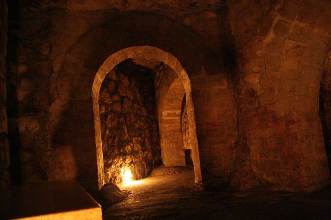 ストロボ撮影すればいいんでしょうけど、それだとここの雰囲気がうまく出ない為、あえて全て高感度撮影しました。