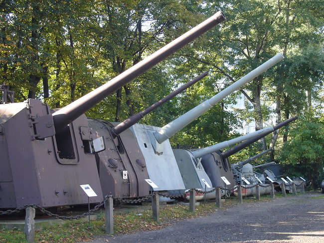 【軍事博物館】<br />対空砲の皆様