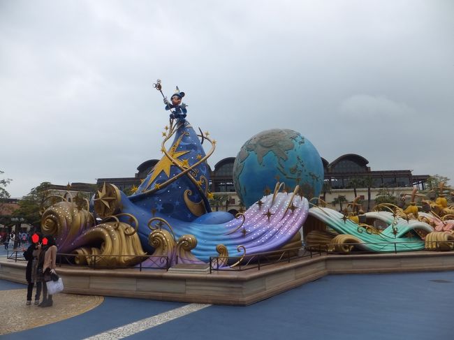 東京ディズニーシーでは春のスペシャルイベント「ミッキーとダッフィーのスプリングヴォヤッジ2012」が2012年4月3日から2012年6月30日まで行われてました。