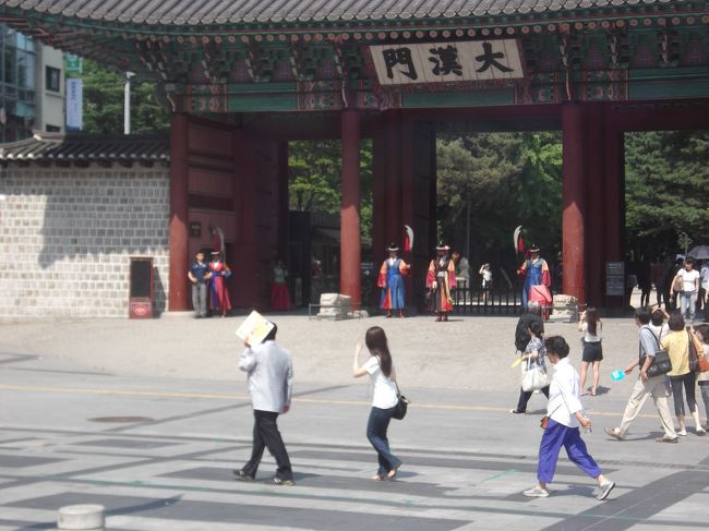 地下鉄も便利だけど、地上を見学しながら周るのも面白いですよね。