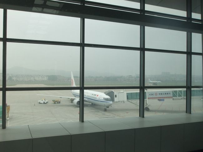 同じ飛行機の乗り込み、最後のフライト。<br />隣の席のおじさんが中国人だったけど、日本語ペラペラでお話してすごす。