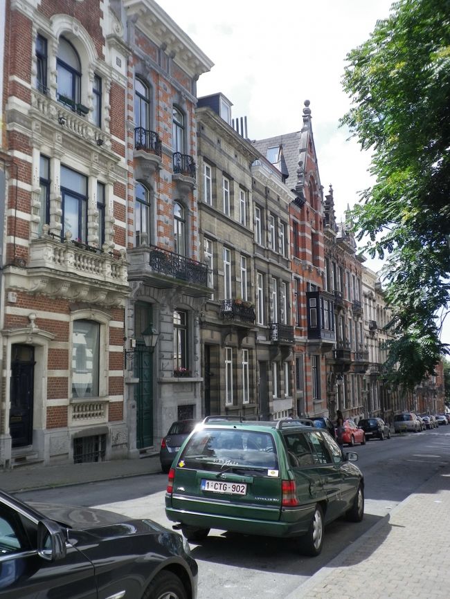 二人でブツブツ言い合いながら昨日の場所へ（笑）