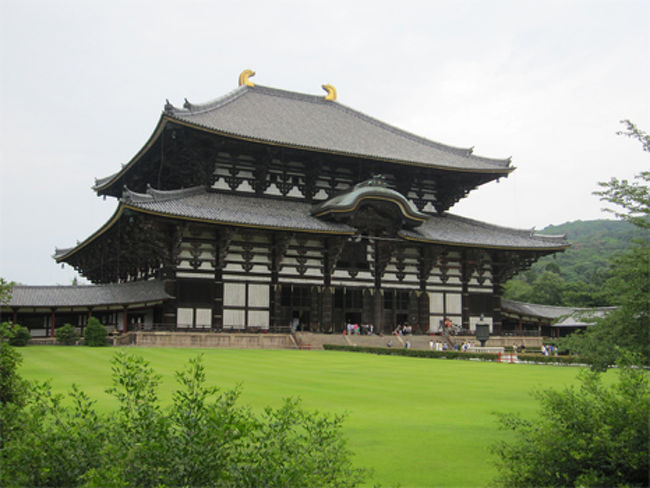 この中に大仏さんが置いてあります。