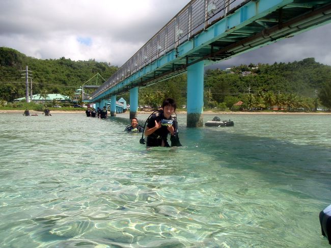体験ダイビングに挑戦！！がんばれ〜〜〜