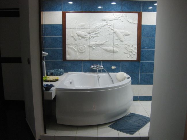 大きなバスタブ。