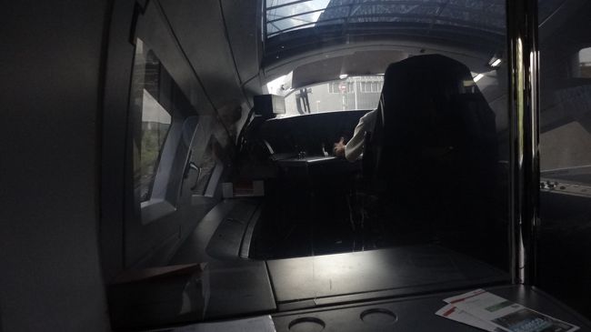 なんと運転席のすぐ後ろの席でした。<br /><br />まぢで電車でＧＯ状態（笑）