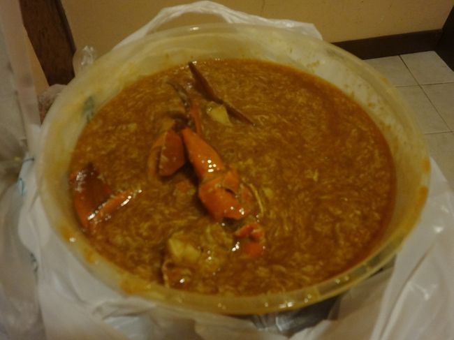 ノーサインボード<br /><br /><br />チリクラブ　１Kg　48ドル<br /><br />シンガポール行く度にこれ食ってる^^