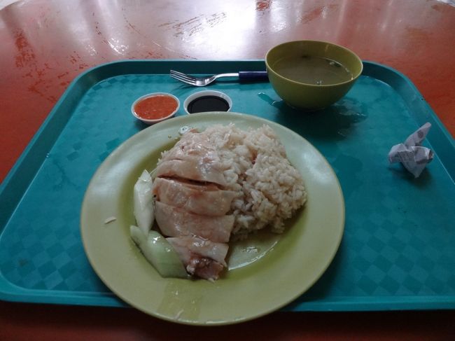 マックスウェルフードコート<br /><br />チキンライス　3.5ドル<br /><br />安心の◎