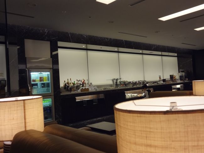 羽田Fラウンジ２