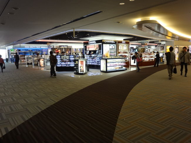 成田で買い物する日本人って・・・・