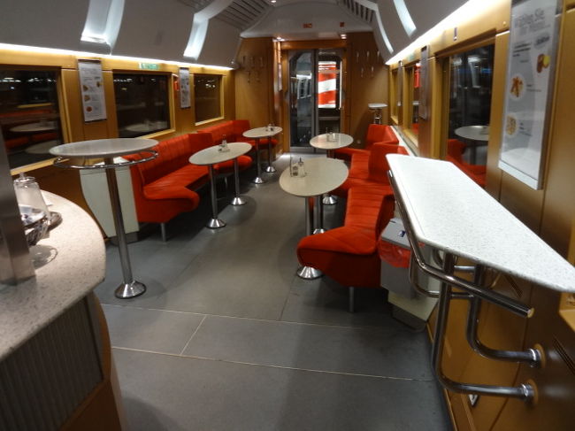 ＩＣＥ車内④<br /><br />