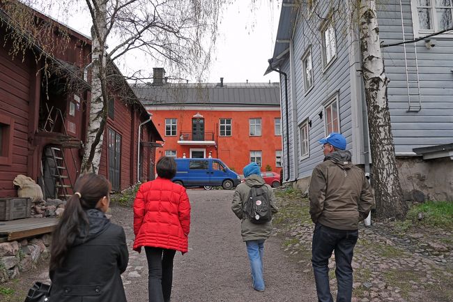 有名なフィンランドのロックシンガーが住んでいたアパートだと，名前を聞いたが忘れた <br /><br />