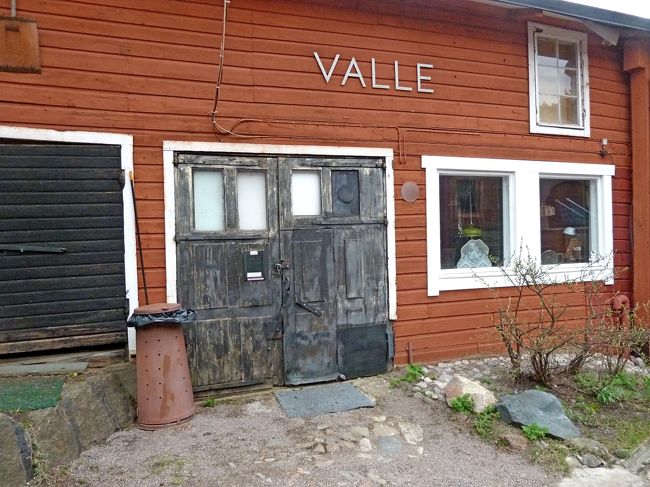 完璧倉庫の土産屋