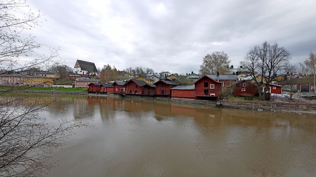 上流側　大聖堂