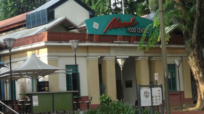 朝からフードコート