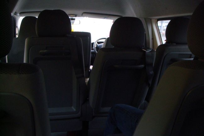 このミニバスでホアヒンまで行きました。<br /><br />所要時間は2時間30分ぐらい<br /><br />値段は２５０Ｂぐらいだった気がする。