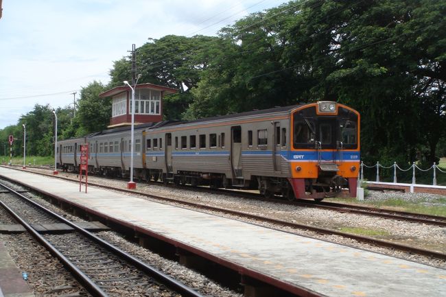 どーみても日本の車両でしょ