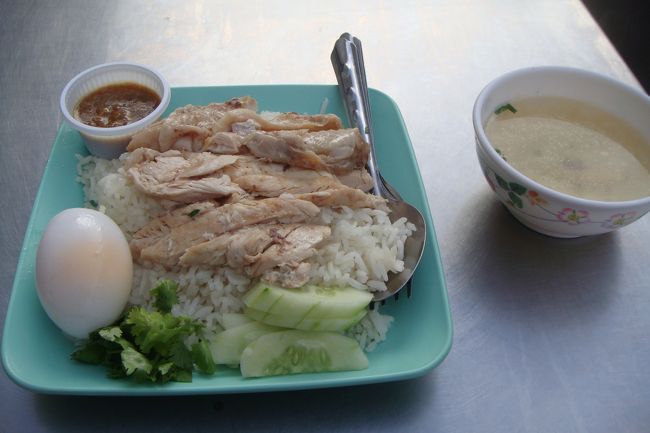 カオマンガイ<br /><br />ふつ〜〜△