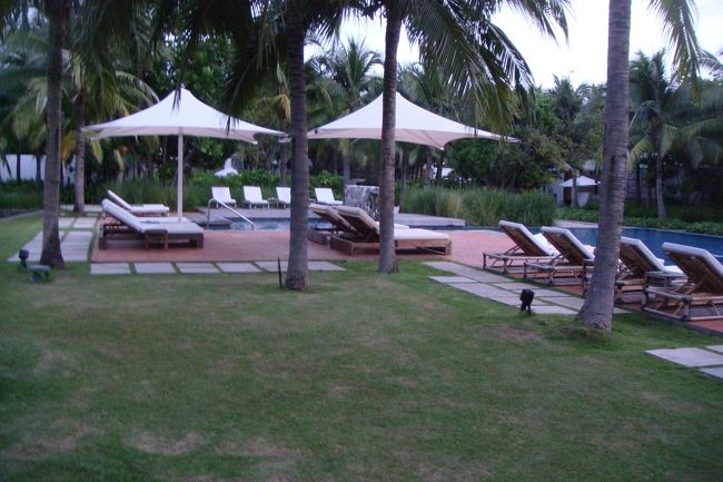 ホテル内プールです<br /><br /><br />宿泊客だけなんで静かで◎です