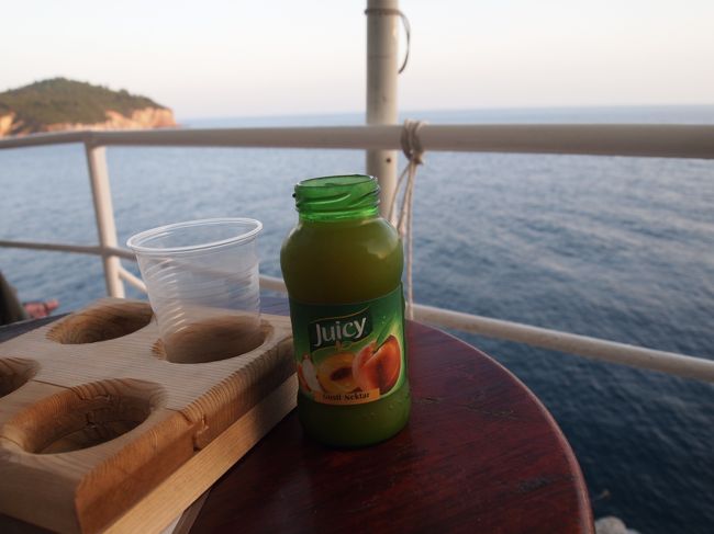 ということでキンキンに冷えたフルーツジュースを♪