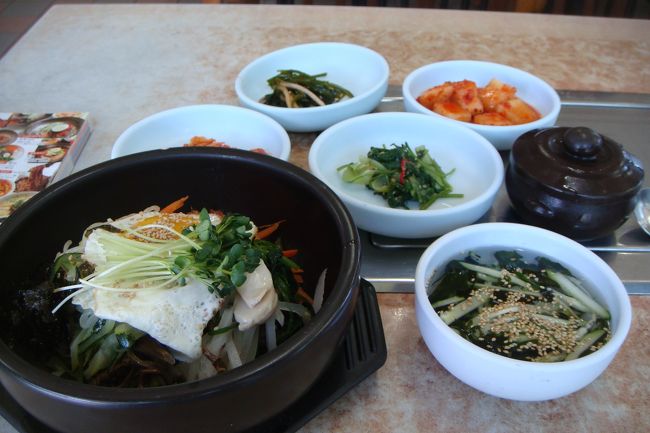 で、結局ここで食したもの<br /><br />ドルソッビビンバ　(>_<)<br /><br /><br />でも味は◎<br /><br />何しに行ったんだか（笑）