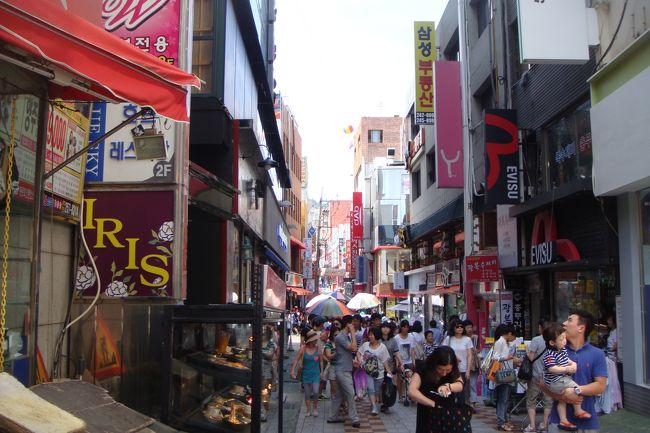 プサンの繁華街　西面エリア<br /><br /><br />若者がおおかったー。日本で言う渋谷？？