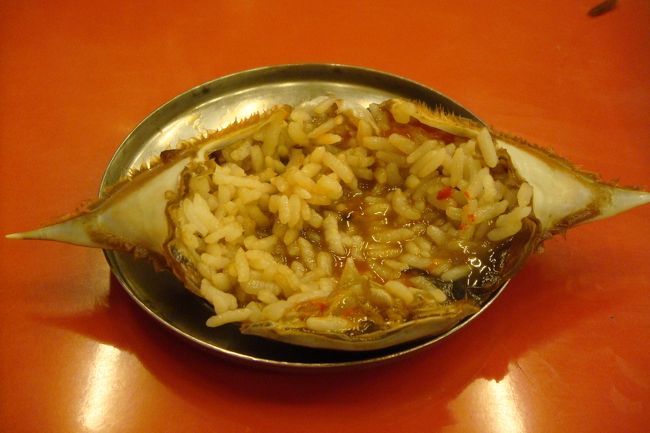 肝心のお味は<br />・<br />・<br />・<br />・<br />・<br />・<br />・<br />・<br />微妙。。。。ってゆーかマズイ×<br /><br />ちょっと無理かも（俺だけ？？）<br /><br />ふつーのカニの方が100倍うまいと思う（笑）<br />