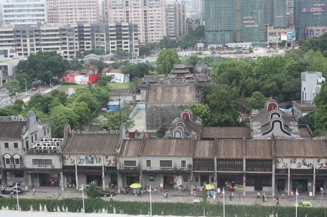 窓から祖廟を撮影したところ。