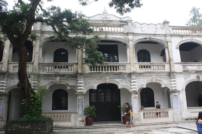 こちらの建物も中には入れませんが、昔の雰囲気を残しています。