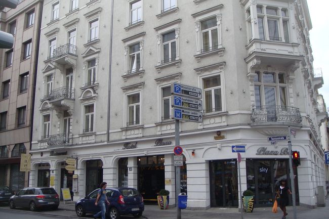 いつもの定宿<br /><br />安くてネット無料でエロスセンター近くて朝食付き♪<br /><br />５０ユーロ