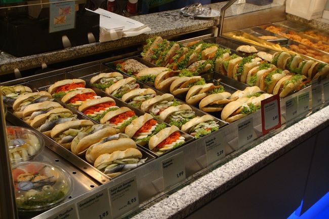 途中のパンや<br /><br /><br />相変わらず旨そう〜(^^)v<br />