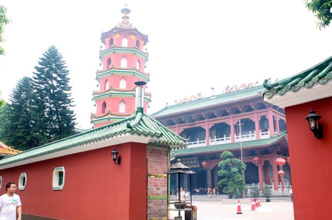 ホテルをチェックアウトして向かったところは仁寿寺。