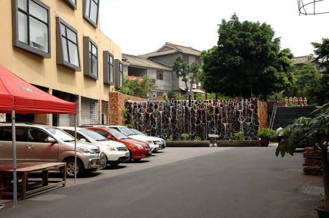 真正面には花瓶の滝が。