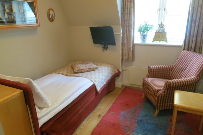 お部屋<br /><br />広くはないですけど、旧市街だし、可愛くて清潔な感じでいいんじゃないでしょうか。女子旅、的な？