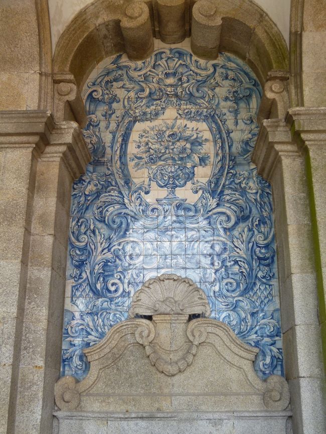 ケーブルカー駅からカテドラルへ♪