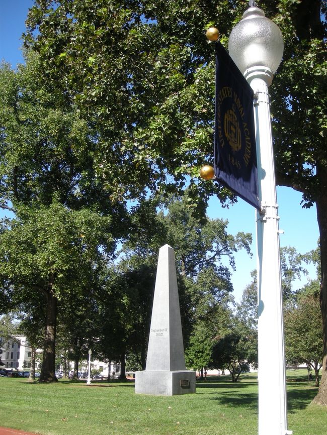 アカデミーの旗がなびいてました。