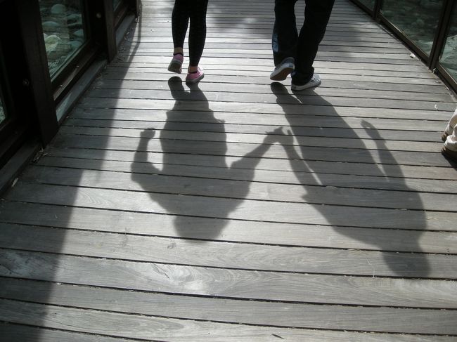 ずぅと〜一緒だよ、これからも〜♪　と彼からのメール着信音のそのまま。