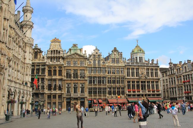 グランプラス<br />青空が出て来ました。<br />