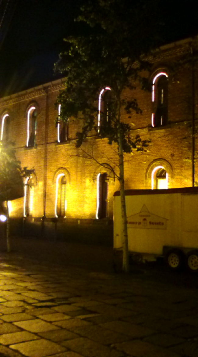 このオレンジというか黄色っぽい感じがね。