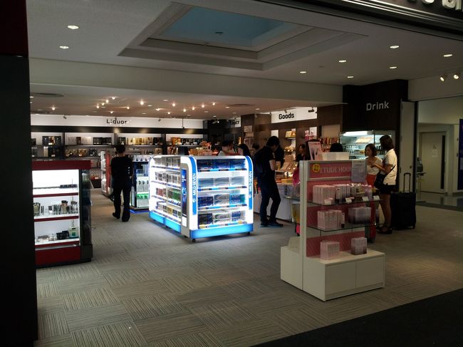 免税店、意外と大きい。