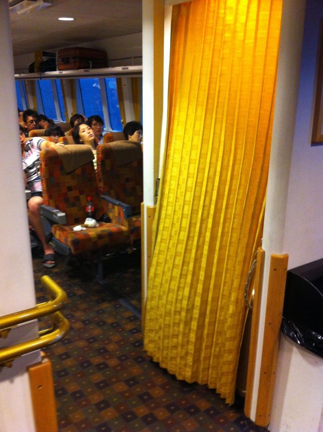 こちらの席も広くて快適そうです。