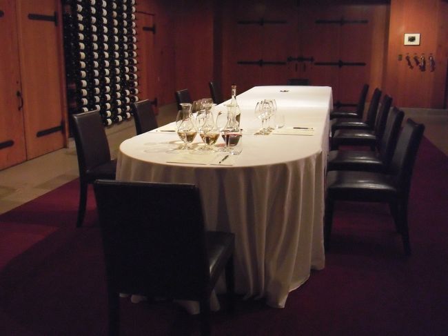 私たちだけのために<br />試飲をセッティングしていただき申し訳ないくらいです。<br /><br /><br />